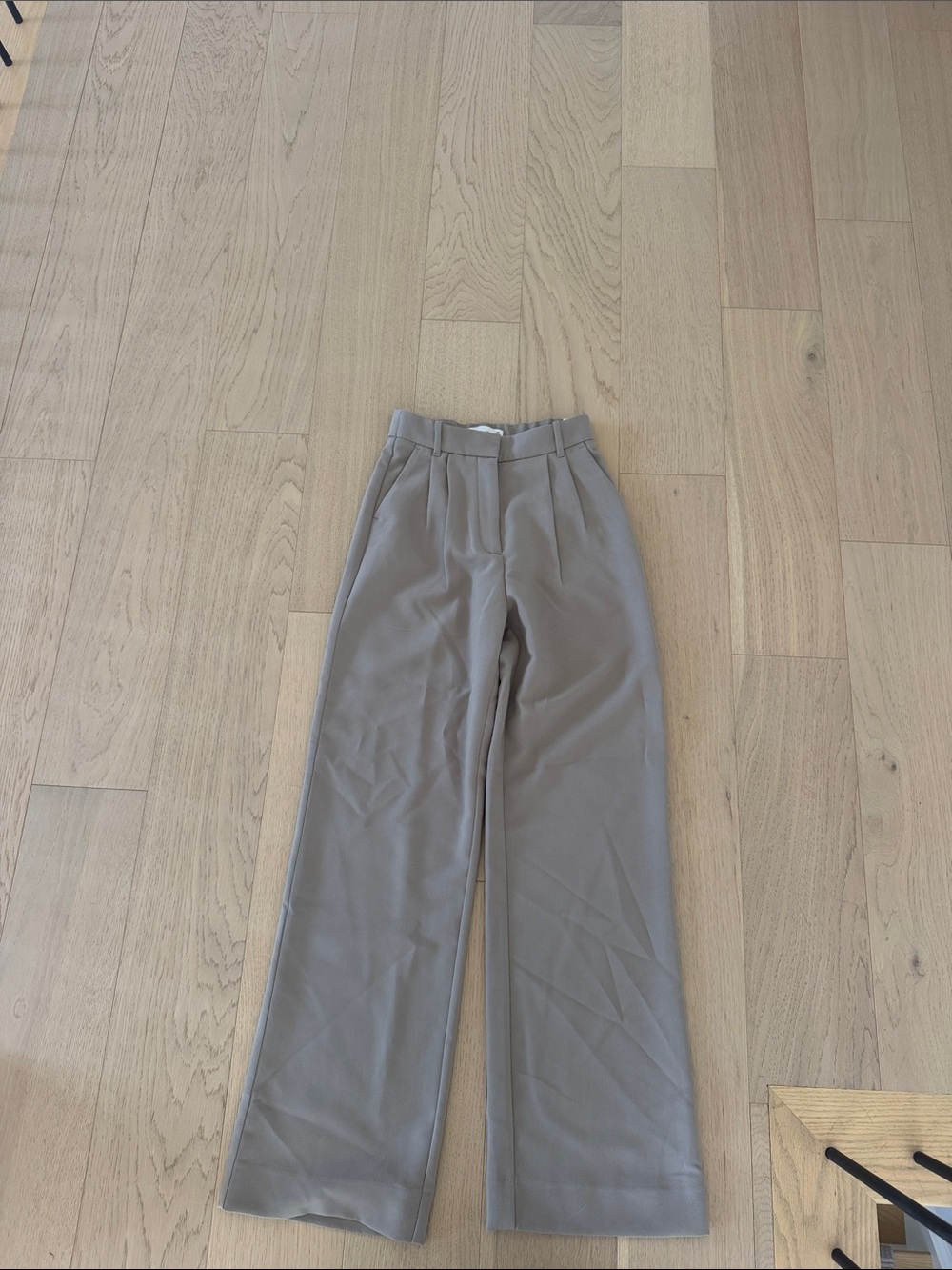 Abercrombie & Fitch taupe wide-leg trousers